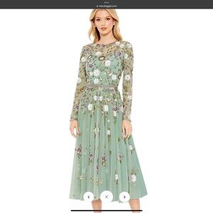 SEQUINED FLORAL LONG SLEEVE HIGH NECK MIDI DRESS. Size 16. Sage.